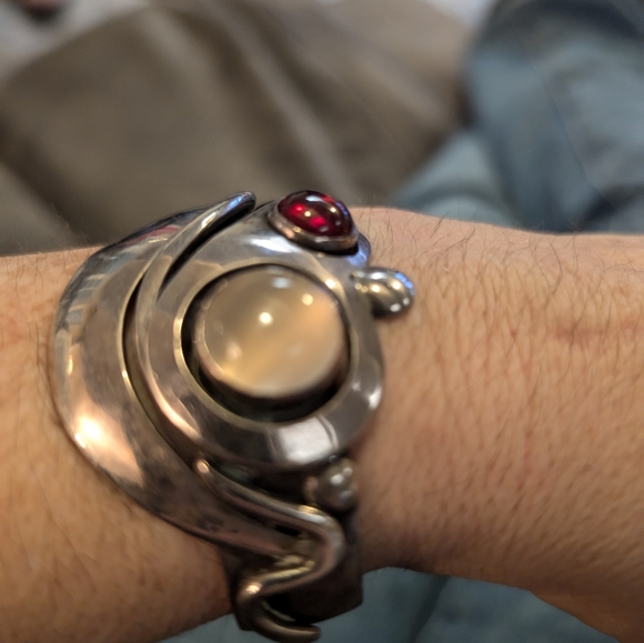 Unique Handmade ALL Silver With Gems Cuff bracelet - Picture 4 of 9